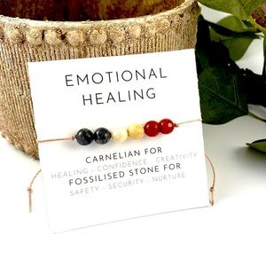 Carnelian posits energy bracelet